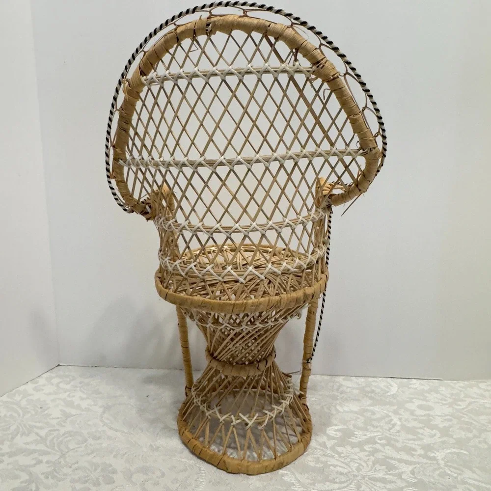 Wicker Peacock Fan Rattan Chair 16